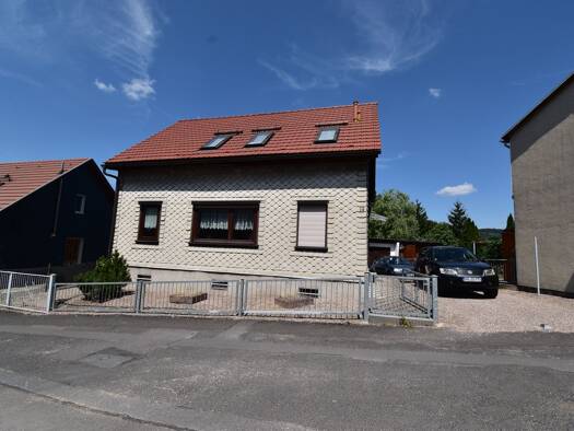 Einfamilienhaus zum Kauf 49.000 € 6 Zimmer 121,7 m² 432 m² Grundstück Zella-Mehlis 98544