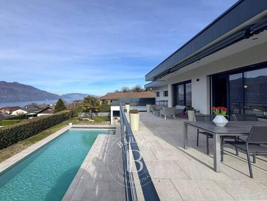 Einfamilienhaus zum Kauf 2.190.000 € 8 Zimmer 234,3 m² Tresserve 73100