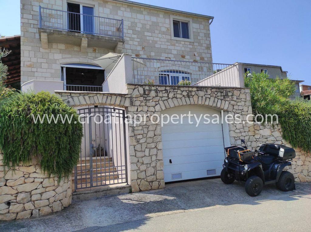 Haus zum Kauf 450.000 € 3 Zimmer 121 m²<br/>Wohnfläche Hvar