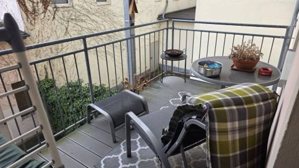 Wohnung zum Kauf 70.000 € 2 Zimmer 61,7 m² 1. Geschoss Meißen Meißen , Sachs 01662