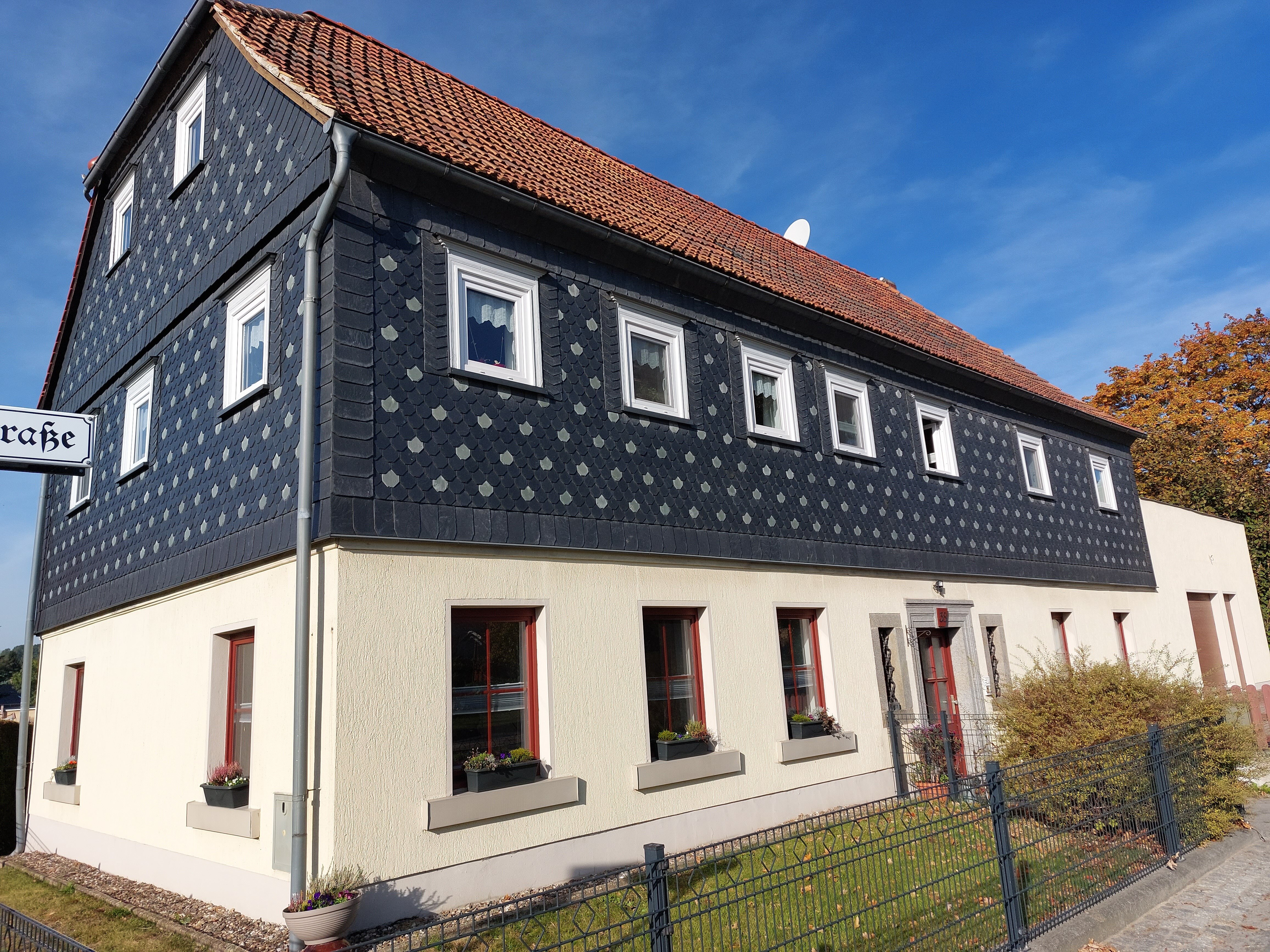 Wohnung zur Miete 330 € 3 Zimmer 60 m²<br/>Wohnfläche 2.<br/>Geschoss ab sofort<br/>Verfügbarkeit Sachsenstr. 38 Leutersdorf Leutersdorf 02794