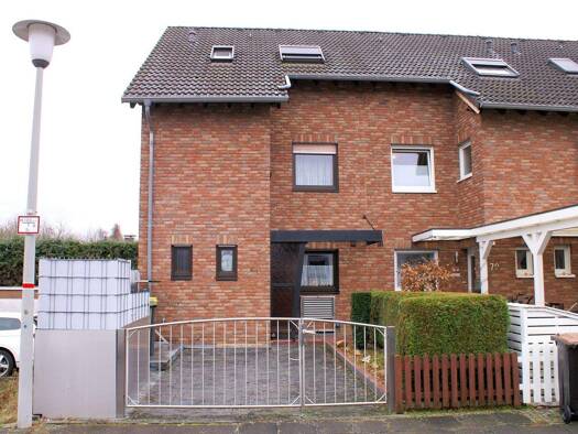 Reihenendhaus zum Kauf 325.000 € 4 Zimmer 122 m² 149 m² Grundstück Hennef Hennef (Sieg) 53773