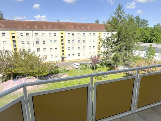 Wohnung zur Miete 387 € 3 Zimmer 62,4 m² 3. Geschoss frei ab sofort Wiesestraße 216 Debschwitz Gera 07548