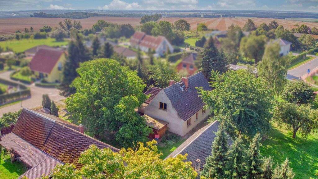 Sonstiges zum Kauf als Kapitalanlage geeignet 159.000 € 4 Zimmer 130 m² 2.900,1 m² Grundstück Bienenweg 39 Neuenkirchen 17039