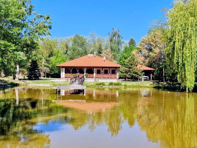 Bauernhof zum Kauf 300.000 € 55.344 m² Grundstück Lajosmizse 6050