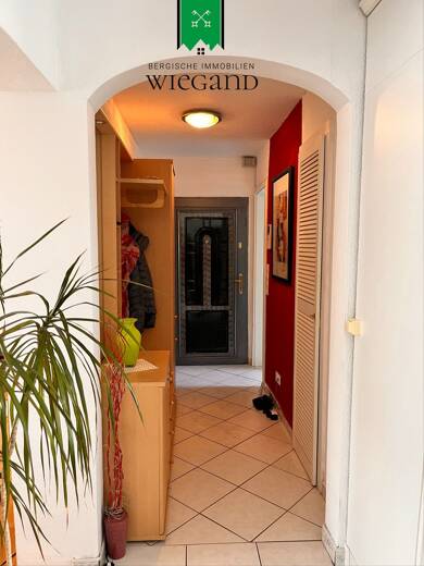 Wohnung zum Kauf provisionsfrei 199.000 € 6,5 Zimmer 118,5 m² Dachgeschoss, 3. Geschoss Vieringhausen Remscheid 42857