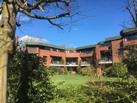 Penthouse zur Miete 1.210 € 2,5 Zimmer 85 m² Geschoss 2/3 frei ab sofort Niendorf Hamburg 22453