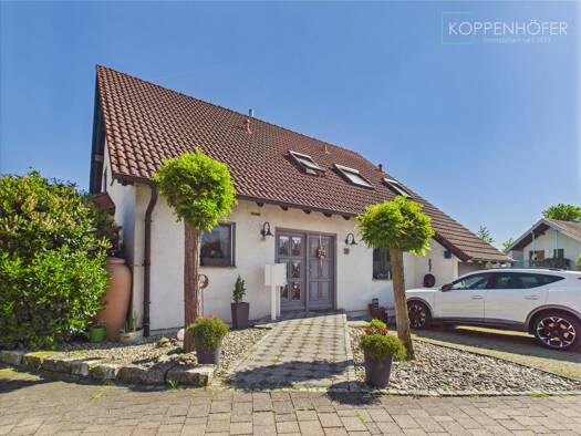Haus zum Kauf 683.000 € 9 Zimmer 218 m² 407 m² Grundstück Gundelsheim 74831