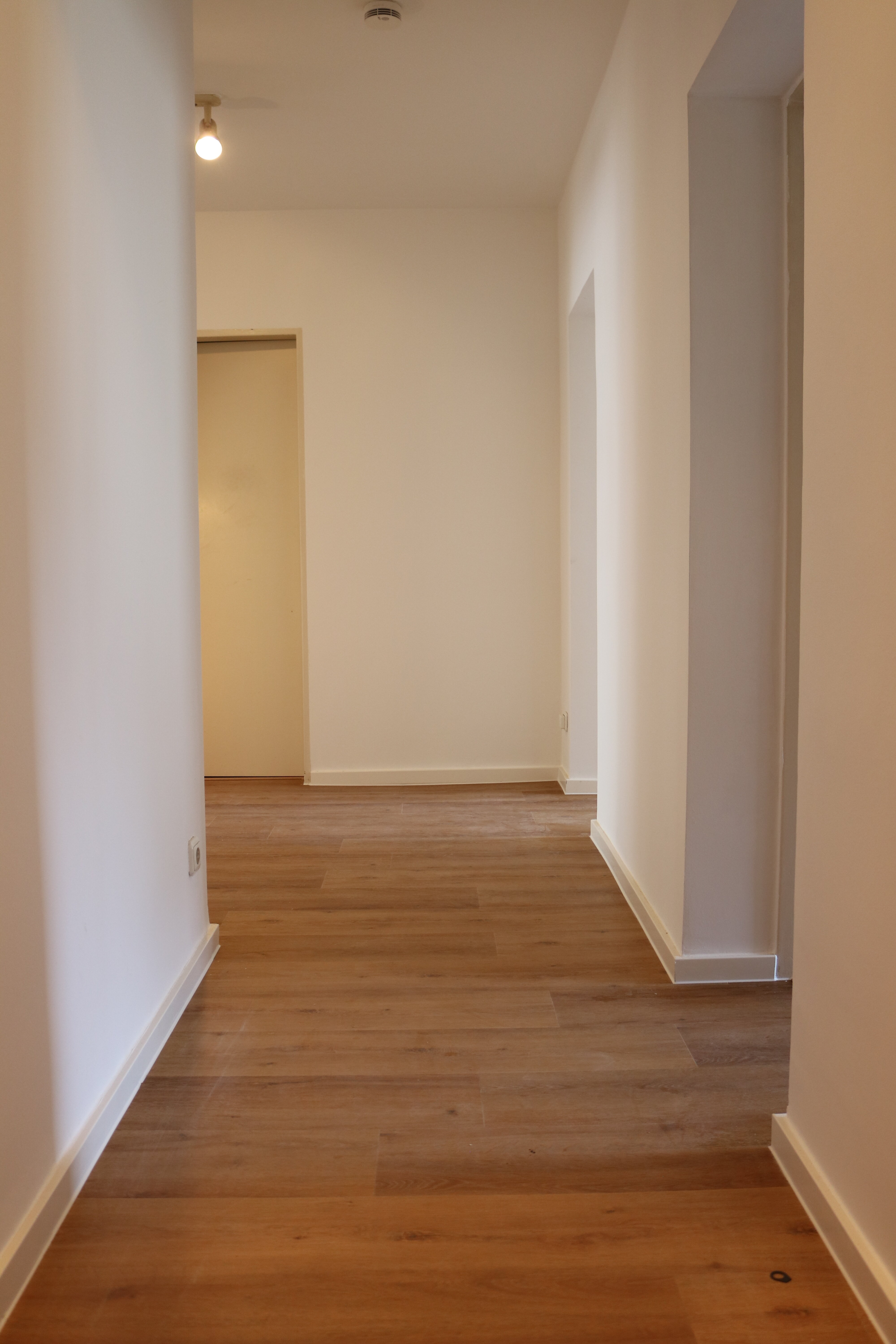 Studio zur Miete 1.600 € 3 Zimmer 76 m²<br/>Wohnfläche 3.<br/>Geschoss ab sofort<br/>Verfügbarkeit Wormserstrasse 39 Neustadt - Süd Köln 50677