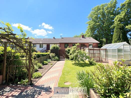Reihenmittelhaus zum Kauf 185.000 € 3 Zimmer 71 m² 259,5 m² Grundstück frei ab 01.08.2026 Gröpelingen West 28237