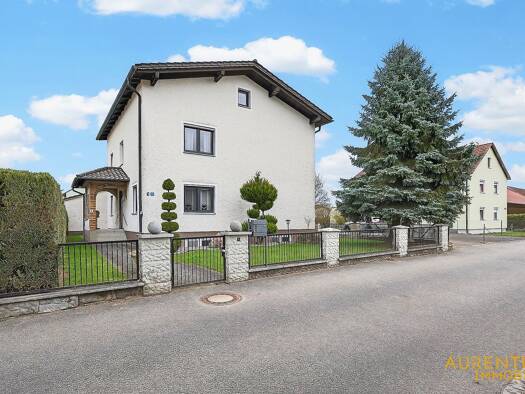 Einfamilienhaus zum Kauf 799.000 € 6 Zimmer 192,1 m² 1.671 m² Grundstück Sengkofen Mintraching 93098