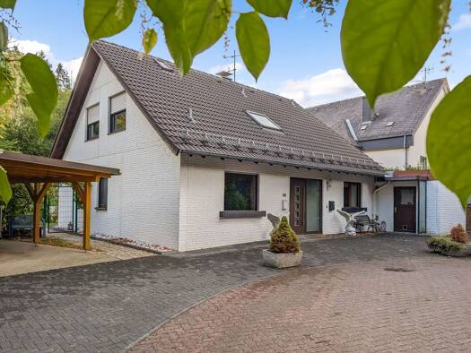 Einfamilienhaus zum Kauf 236.000 € 5 Zimmer 149,4 m² 673 m² Grundstück Bad Laasphe 57334
