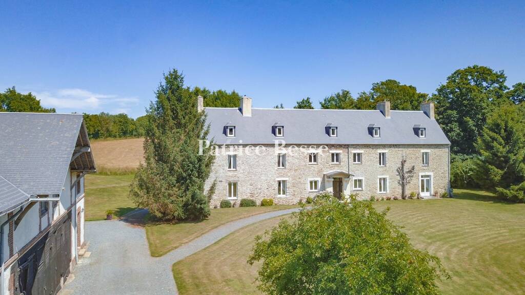 Herrenhaus zum Kauf 699.000 € 9 Zimmer 300 m² 40.500 m² Grundstück Sainte-Marguerite-d'Elle 14330