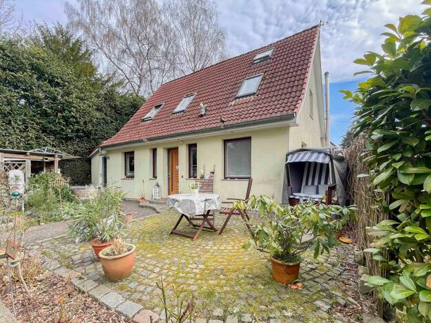 Einfamilienhaus zum Kauf 255.000 € 3 Zimmer 88 m² 411 m² Grundstück Curau Stockelsdorf 23617