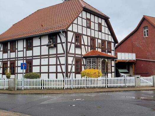 Mehrfamilienhaus zum Kauf 750.000 € 12 Zimmer 464 m² 1.050 m² Grundstück Kirchohsen Emmerthal 31860