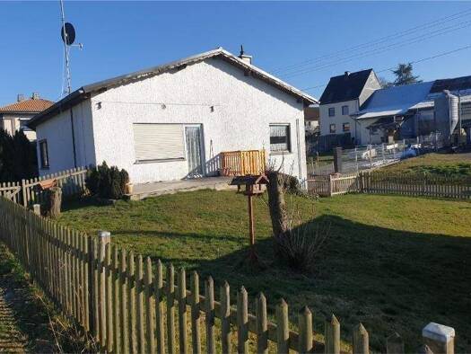 Einfamilienhaus zum Kauf 248.000 € 5 Zimmer 150 m² 635 m² Grundstück Heuchelheim Elbtal 65627