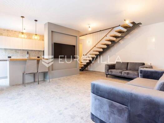 Einfamilienhaus zum Kauf 550.000 € 3 Zimmer 150 m² Povlja Selca 21425