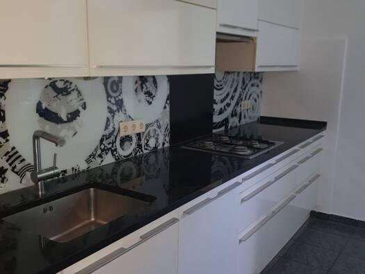 Wohnung zur Miete 13,97 € 3 Zimmer 111 m² 1. Geschoss Wien 1140