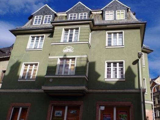 Wohnung zur Miete 648 € 4,5 Zimmer 106 m² 1. Geschoss Schlachthofstraße 1 Glauchau 08371