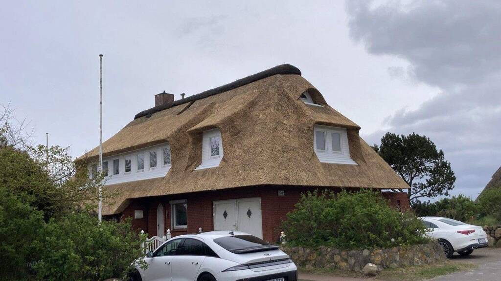 Doppelhaushälfte zum Kauf provisionsfrei 1.325.000 € 6 Zimmer 165 m² 691 m² Grundstück Westerheide 32 List a. Sylt 25992