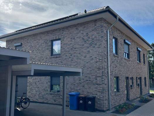 Doppelhaushälfte zur Miete 1.995 € 5 Zimmer 140,9 m² 270 m² Grundstück frei ab 01.10.2026 Henstedt-Ulzburg 24558