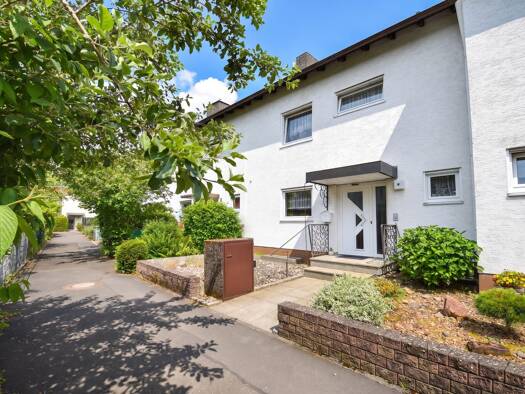 Reihenmittelhaus zum Kauf 419.000 € 4 Zimmer 120 m² 260 m² Grundstück Leider Aschaffenburg 63741