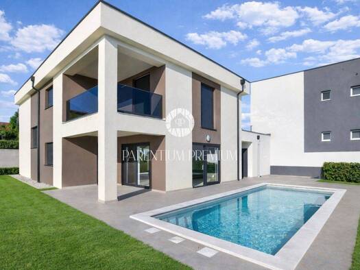 Mehrfamilienhaus zum Kauf - Erstbezug 690.000 € 5 Zimmer 160 m² Poreč 52440
