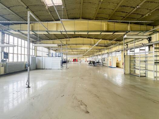 Lagerhalle zur Miete provisionsfrei 5 € 965 m² Lagerfläche Coswig 01640