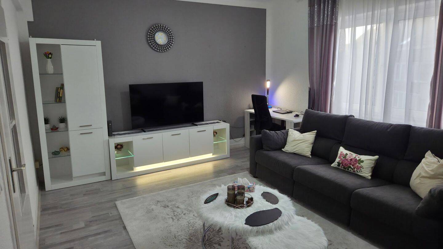 Property thumbnail 2