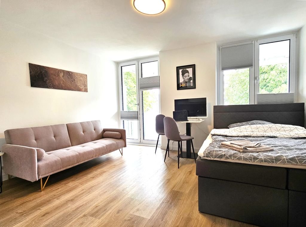 Wohnung zur Miete Wohnen auf Zeit 1.790 € 1 Zimmer 30 m²<br/>Wohnfläche 01.03.2025<br/>Verfügbarkeit Haydnstraße Germering Germering 82110