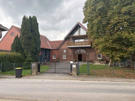 Haus zum Kauf 448.000 € 9 Zimmer 400 m² 4.500 m² Grundstück Eicken-Bruche Melle 49324