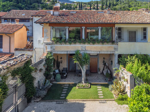 Einfamilienhaus zum Kauf 980.000 € 9 Zimmer 175 m² 2.044 m² Grundstück Salò 25087