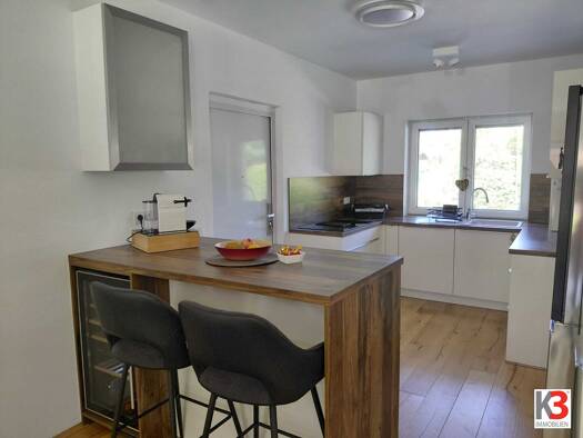 Haus zum Kauf 719.000 € 9 Zimmer 188 m² 700 m² Grundstück Arnoldstein 9601