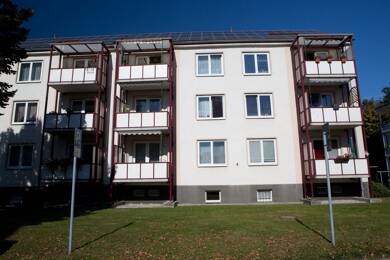 Wohnung zur Miete 300 € 2 Zimmer 57 m² EG frei ab sofort Schubertstraße 6 Rötha Rötha 04571