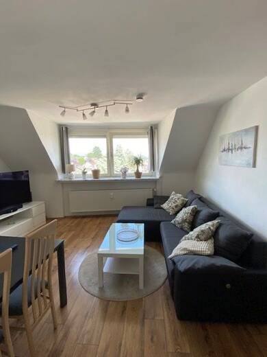 Wohnung zur Miete 450 € 3 Zimmer 63 m² Dachgeschoss frei ab 01.07.2025 Feldkirchen Neuwied 56567