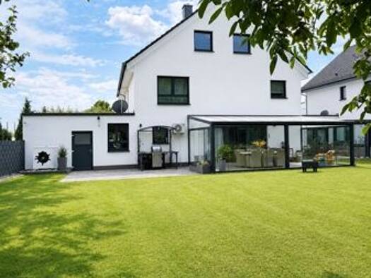 Einfamilienhaus zum Kauf 1.050.000 € 7 Zimmer 285 m² 1.088 m² Grundstück Altenbauna Baunatal 34225