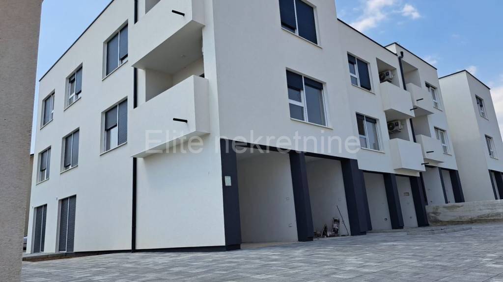 Wohnung zum Kauf 198.000 € 5 Zimmer 57 m² 1. Geschoss Medulin