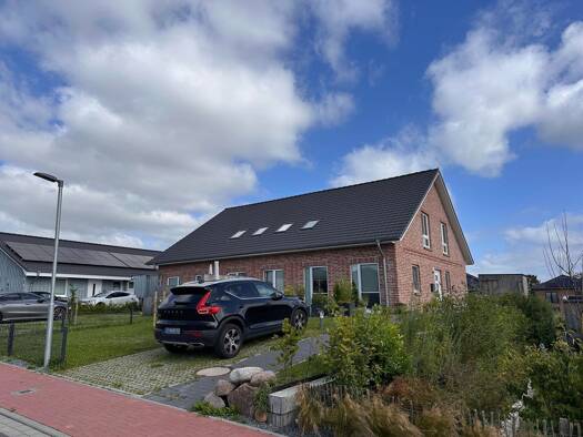Doppelhaushälfte zur Miete 1.800 € 6 Zimmer 145 m² 300 m² Grundstück frei ab 01.10.2026 Steinbergkirche 24972