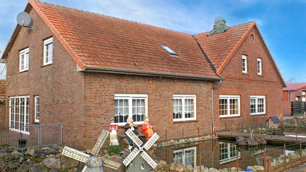 Einfamilienhaus zum Kauf 240.000 € 10 Zimmer 324 m² 3.686 m² Grundstück Godensholt Apen 26689