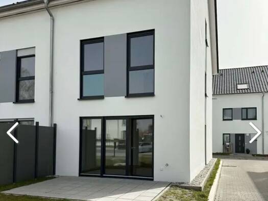 Reihenhaus zur Miete 1.850 € 4 Zimmer 139 m² frei ab 01.11.2026 Engelsdorf Ost 04319