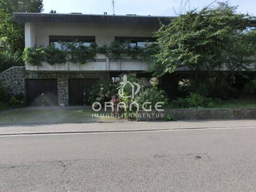 Villa zum Kauf provisionsfrei 695.000 € 8 Zimmer 541,2 m² 1.341 m² Grundstück Ingenheim Billigheim-Ingenheim 76831