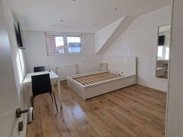 Studio zur Miete 750 € 1 Zimmer 35 m² EG frei ab sofort Pfortenstrasse 18 Fechenheim Frankfurt am Main 60386