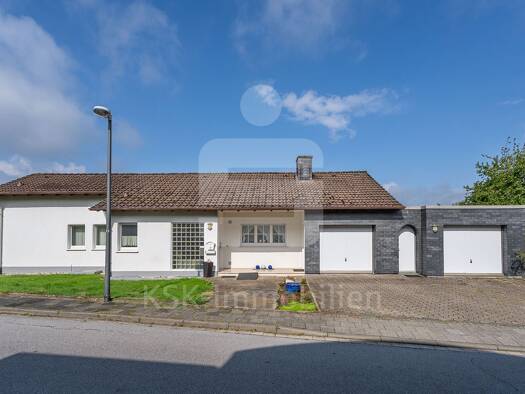 Einfamilienhaus zum Kauf 475.000 € 7 Zimmer 222 m² 872 m² Grundstück Innenstadt Radevormwald 42477