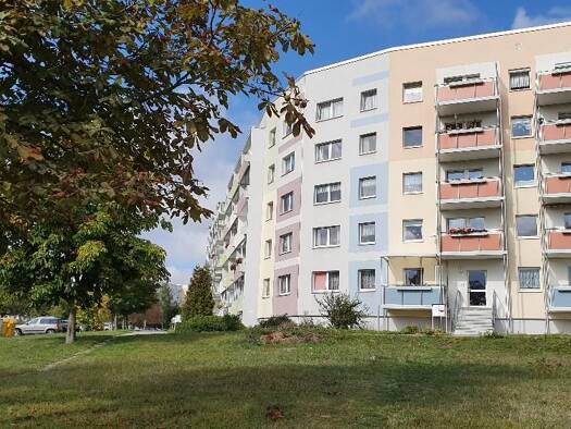Wohnung zur Miete 360 € 2 Zimmer 55,7 m² frei ab sofort Goethestraße 4 Kirchberg Kirchberg 08107
