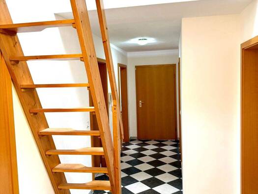 Wohnung zur Miete 960 € 3,5 Zimmer 85 m² 2. Geschoss Allersberger Straße 2a Pyrbaum 90602