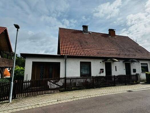 Doppelhaushälfte zum Kauf 145.000 € 4 Zimmer 84 m² 360 m² Grundstück Eisenach Eisenach 99817