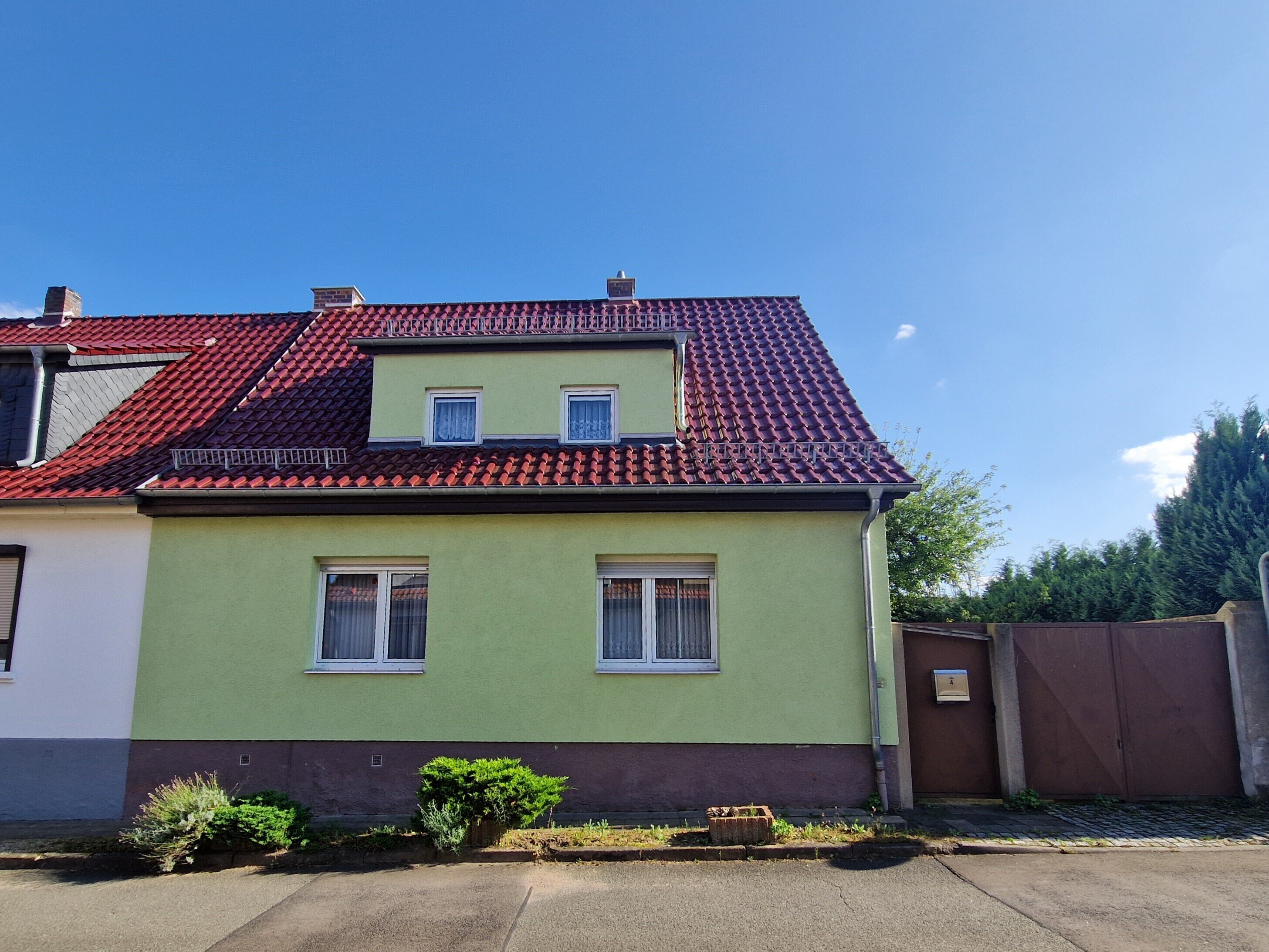 Haus zum Kauf provisionsfrei 180.000 € 5 Zimmer 120 m²<br/>Wohnfläche 382 m²<br/>Grundstück Gispersleben Erfurt 99091