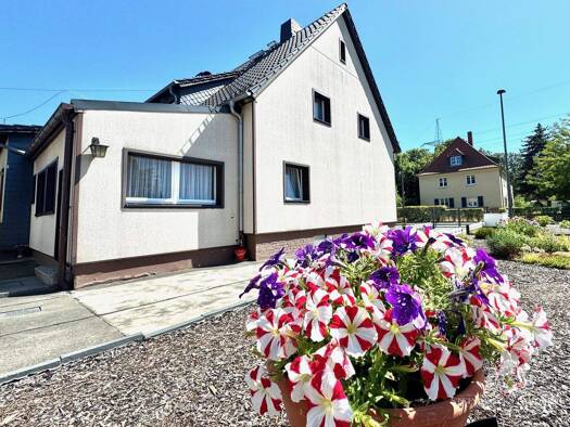 Doppelhaushälfte zum Kauf 299.000 € 4 Zimmer 96 m² 620 m² Grundstück Radebeul 01445