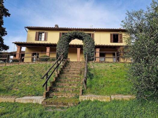 Haus zum Kauf 780.000 € 400 m² frei ab sofort Palaia