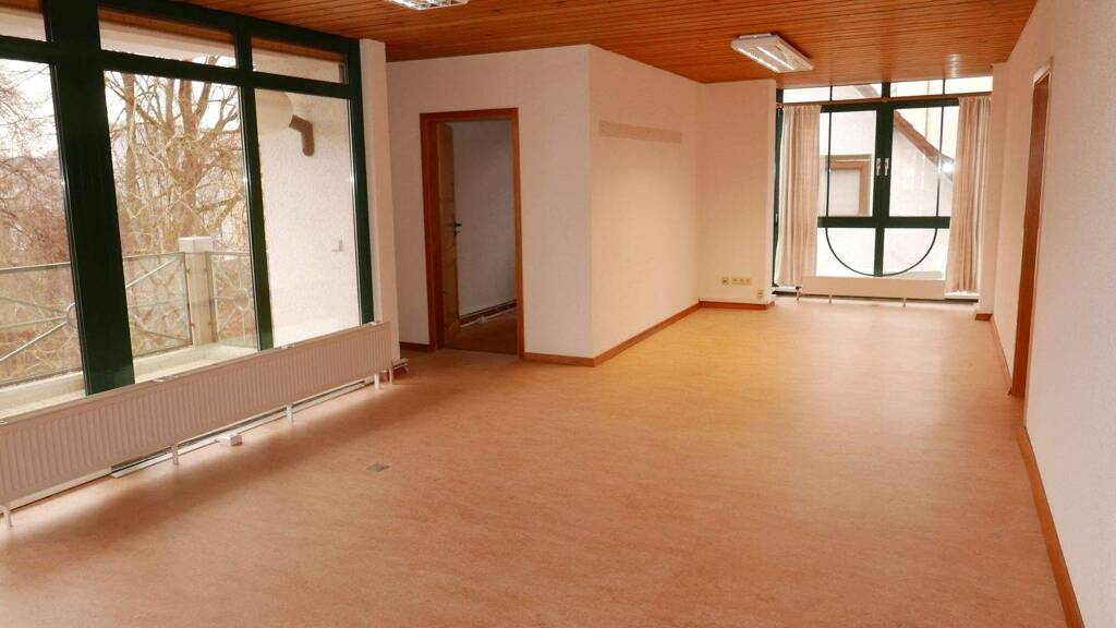 Wohnung zum Kauf 262.000 € 4 Zimmer 122,9 m² frei ab sofort Karlstr. 54 Donaueschingen 78166